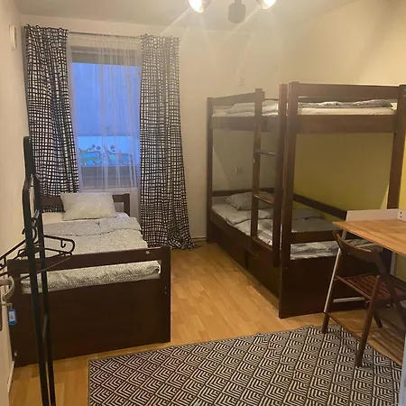 לינה וארוחת בוקר 49 *