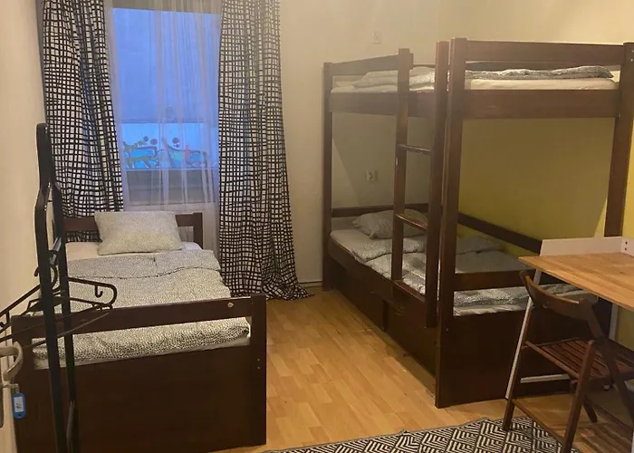 Bed & Breakfast 49 *